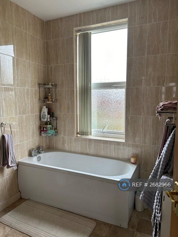 Bathroom1
