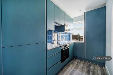 1 bedroom flat to rent, Percy Road, London, W12