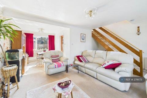 3 bedroom detached house to rent, Southcliffe Road, Carlton, Nottingham, NG4