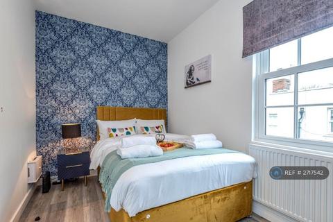 undefined, High Street, Cheltenham, GL50
