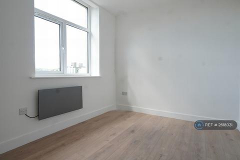 2 bedroom flat to rent, Birds Royd Lane, Brighouse, HD6