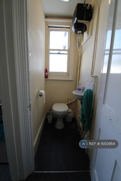 Toilet 1st Flr