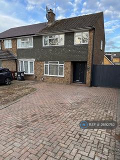 3 bedroom semi-detached house to rent, Lexington Close, Borehamwood, WD6