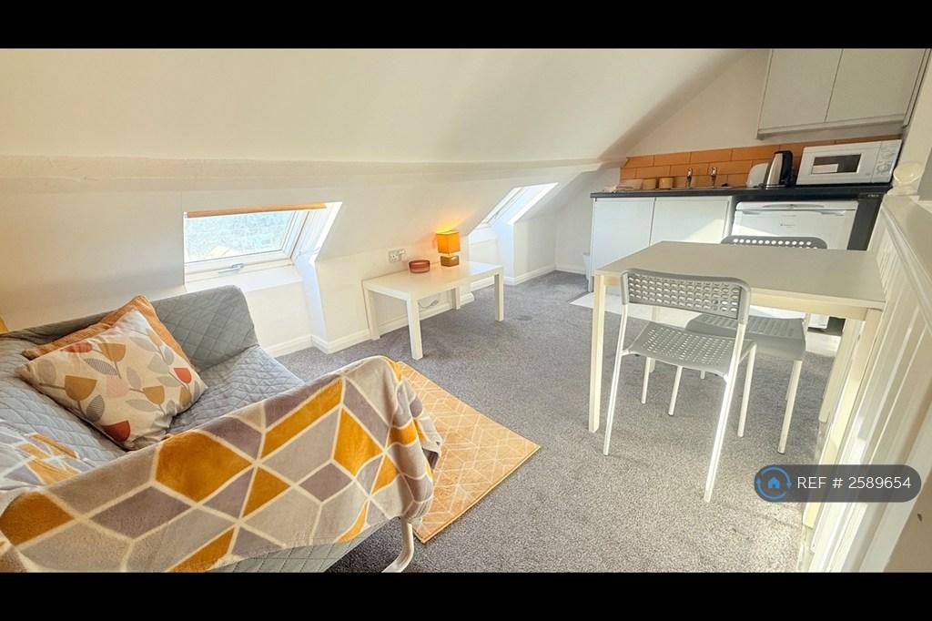 Room 5 - Double Ensuite Studio, Single Occupancy
