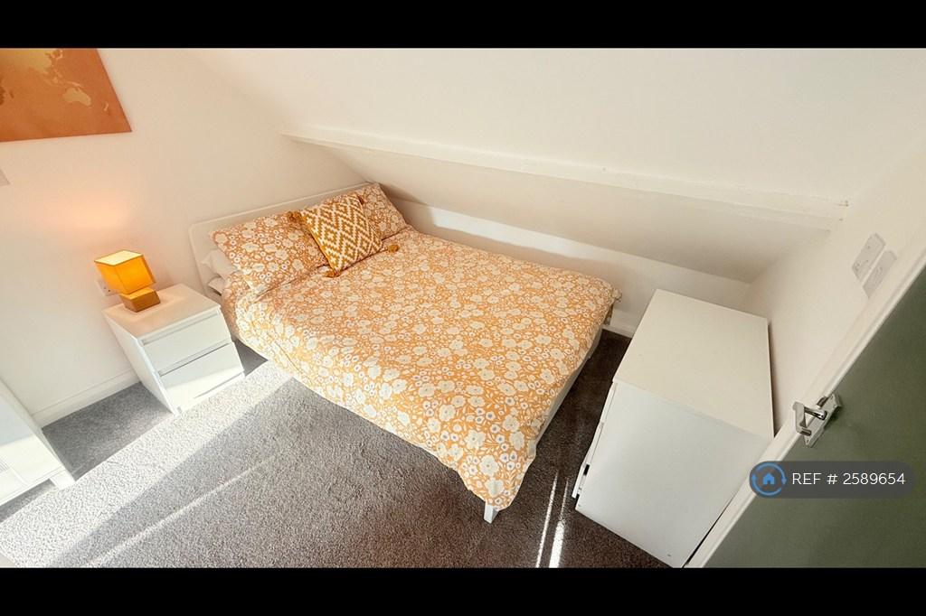 Room 5 - Double Ensuite Studio, Single Occupancy