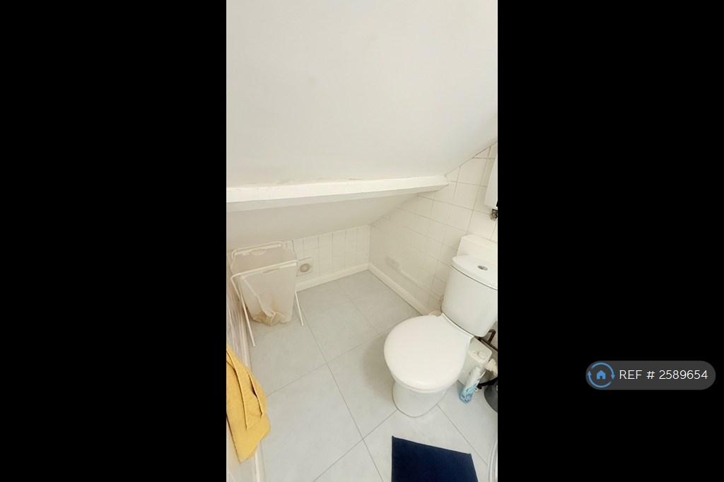 Room 5 - Ensuite Shower Room