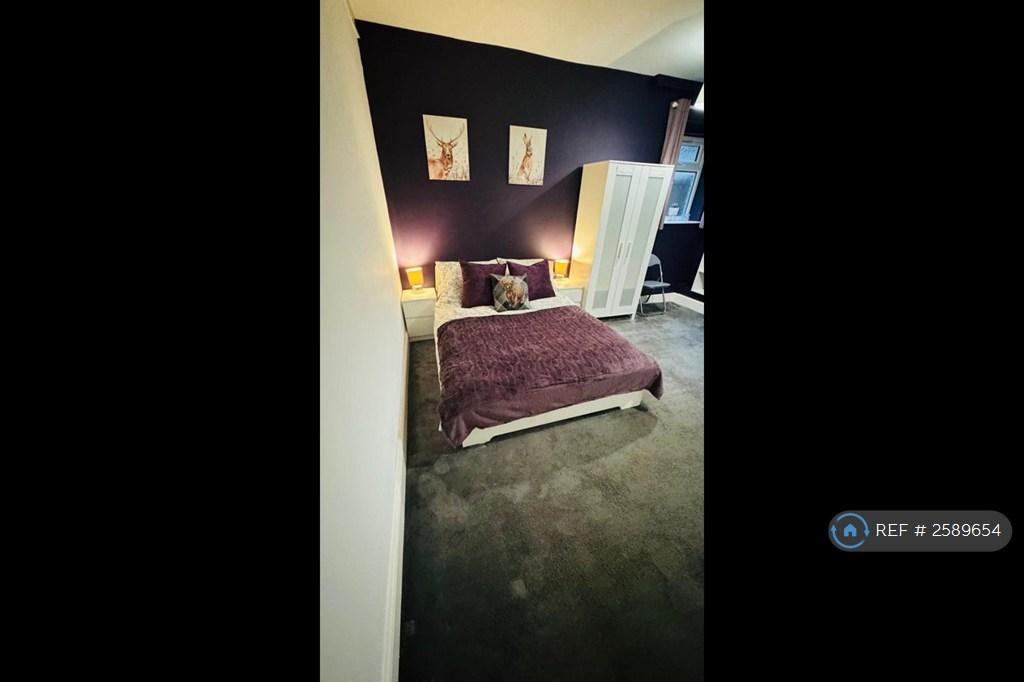 Bedroom 1-g/f Double Ensuite Room-Single Occupancy