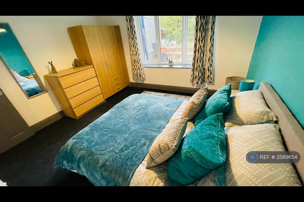 Room 8 - Double Bedroom For Couples Occupancy