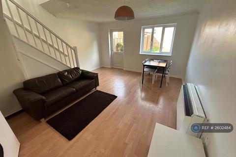 3 bedroom semi-detached house to rent, Whitley Mead, Stoke Gifford, Bristol, BS34
