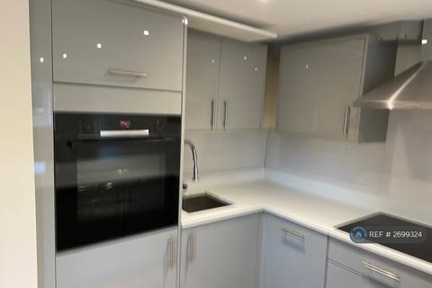 undefined, Oxford Road, Stokenchurch, High Wycombe, HP14