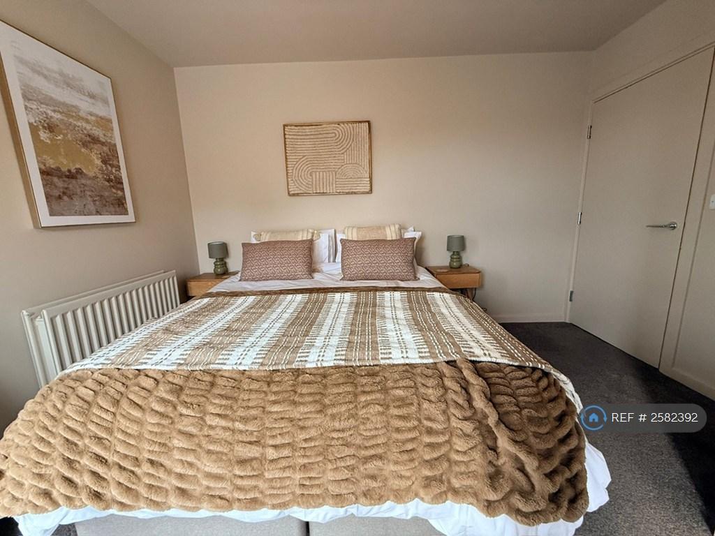Master Bedroom 2