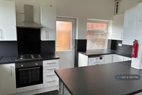 7 bedroom detached house to rent, Bengal Road, Bournemouth, BH9