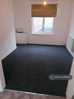 3 bedroom semi-detached house to rent, Kings Road, Barnsley, S72