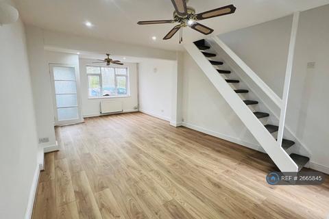 undefined, Commonside East, Mitcham, CR4