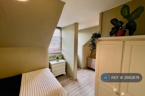 1 bedroom flat to rent, Glazbury Road, London, W14