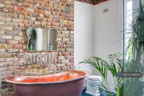 4 bedroom terraced house to rent, Dunlace Road, London, E5