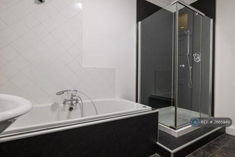 2 bedroom flat to rent, Crossgate, Cupar, KY15