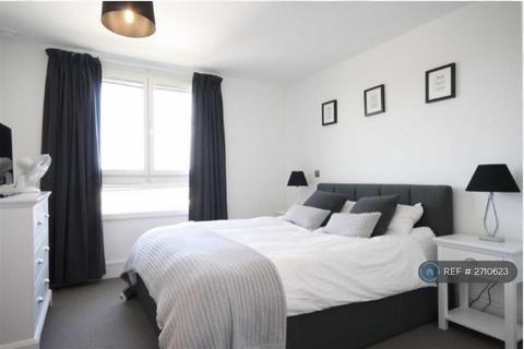 undefined, St Luke Avenue, Clapham, SW4