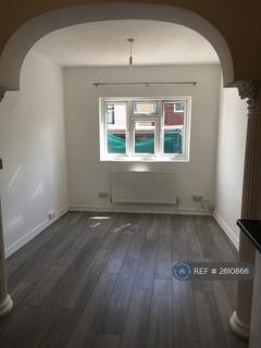 1 bedroom in a house share to rent, Charterhouse Avenue, Wembley, HA0