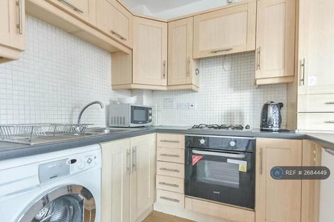 2 bedroom flat to rent, Chichester Road South, Hulme, Manchester, M15