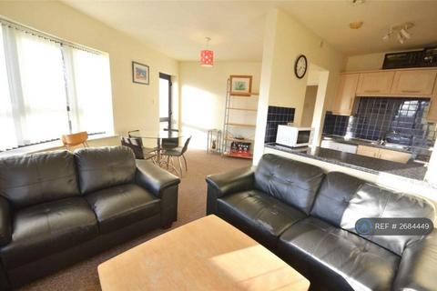 2 bedroom flat to rent, Chichester Road South, Hulme, Manchester, M15