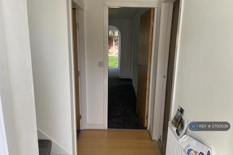 4 bedroom detached house to rent, Eskdale Close, Oadby, Leicester, LE2