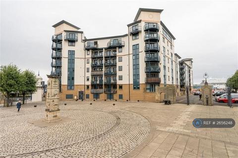 3 bedroom flat to rent, Ocean Drive, Edinburgh, EH6