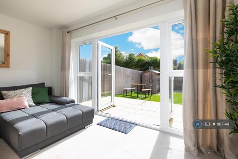 undefined, Meyers Close, Slough, SL3