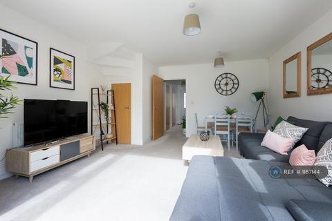 undefined, Meyers Close, Slough, SL3