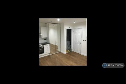 Studio to rent, Craven Park Road, London, NW10