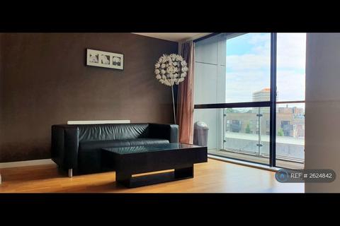 2 bedroom flat to rent, Radium Street, Manchester, M4