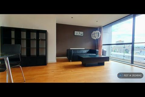2 bedroom flat to rent, Radium Street, Manchester, M4