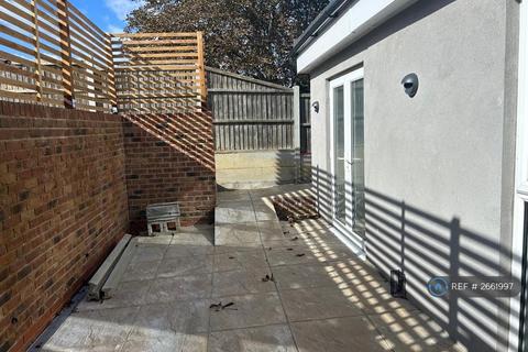 undefined, Crouch Road, Grays, RM16