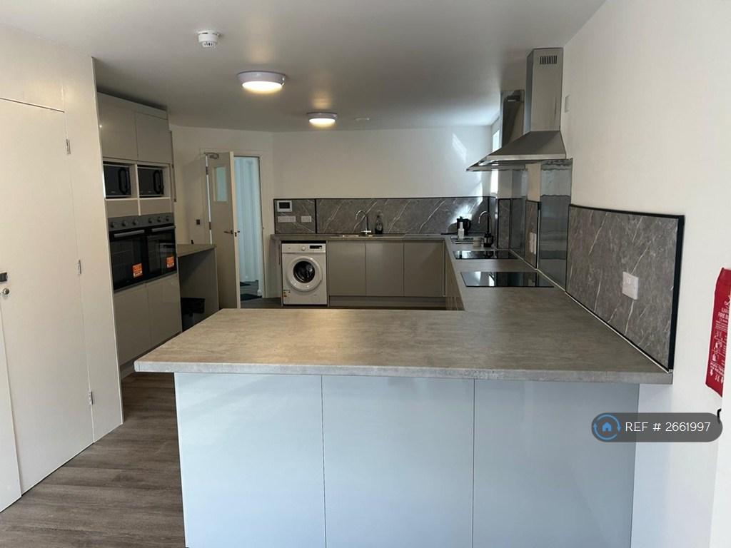 Kitchen Main