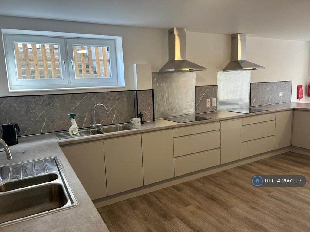 Kitchen Main
