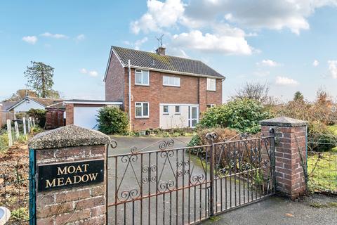 3 bedroom detached house for sale, Guilsfield, Welshpool, Powys, SY21
