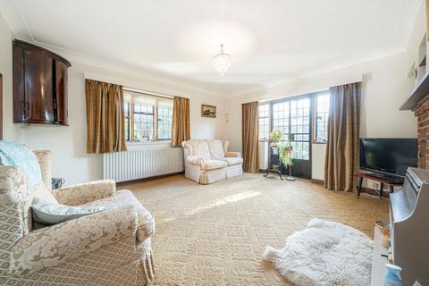 undefined, Marlborough Road, Hampton TW12