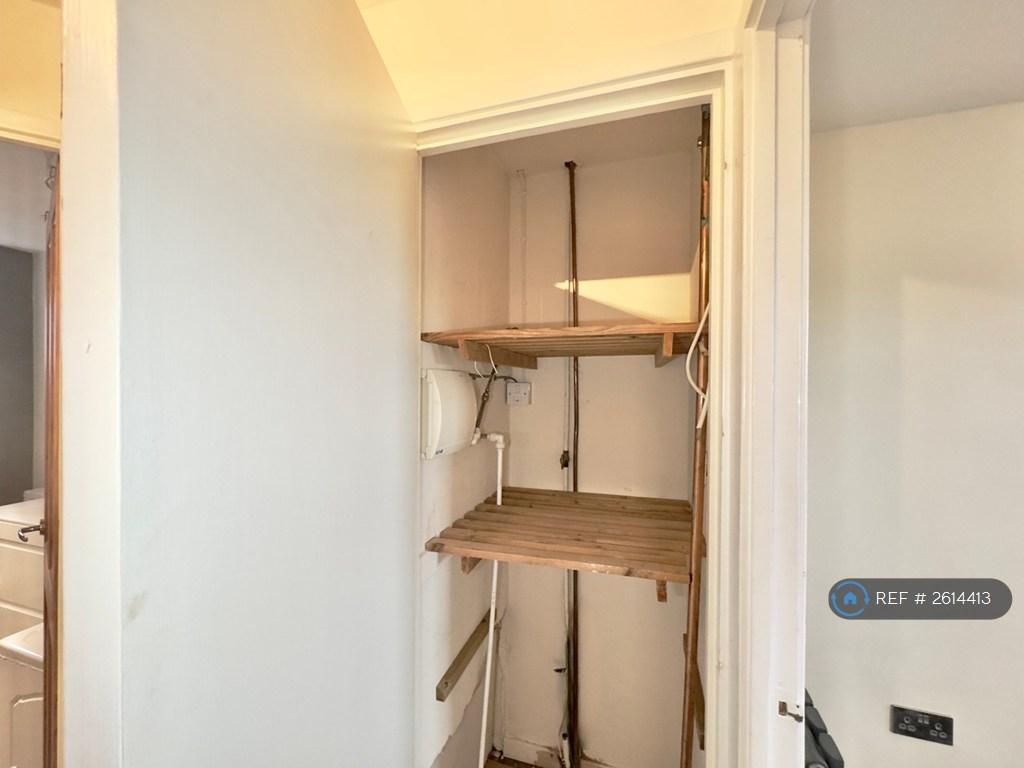 Hallway/Stairs