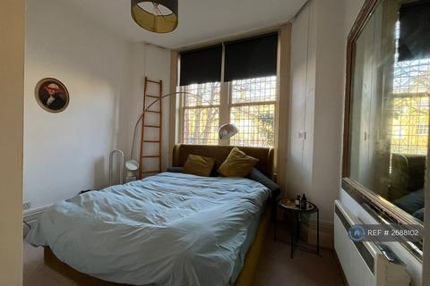 1 bedroom flat to rent, Rosary Gardens, London, SW7