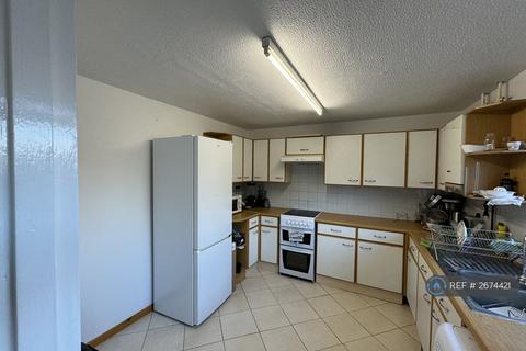 undefined, Robin Way, Guildford, GU2