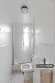 Studio to rent, Emanuel Avenue, London, W3