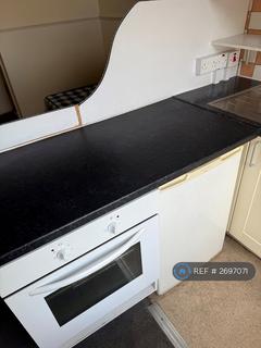 1 bedroom in a house share to rent, Stuart Crescent, London, N22