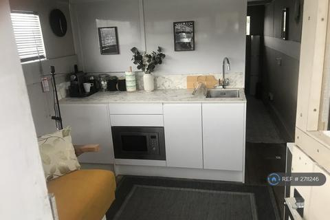 undefined, Swan Wharf Business Centre, Uxbridge, UB8