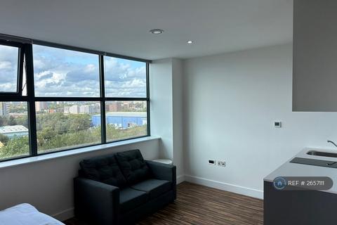 1 bedroom flat to rent, Chester Road, Manchester, M16