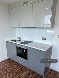 1 bedroom flat to rent, Chester Road, Manchester, M16