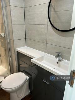 1 bedroom flat to rent, Chester Road, Manchester, M16