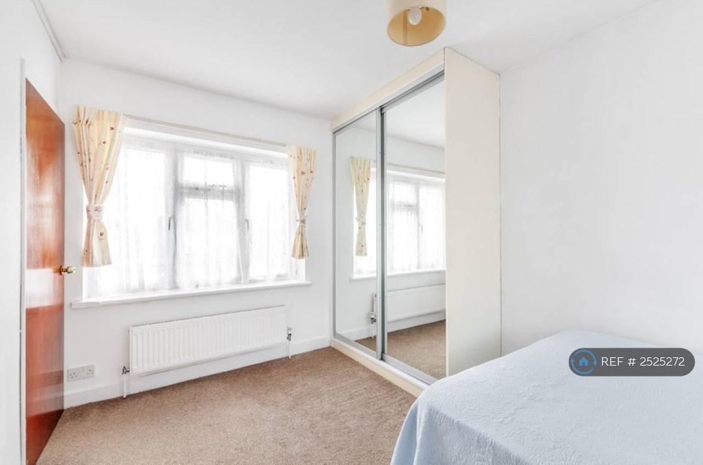 Bedroom Side Photo