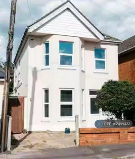 6 bedroom detached house to rent, Madison Avenue, Bournemouth, BH1