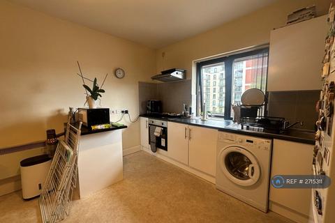 1 bedroom flat to rent, Burlington Court, Slough, SL1