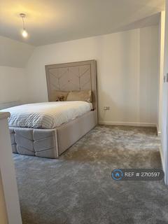 1 bedroom in a house share to rent, Limestone Drive, Northfleet, DA11